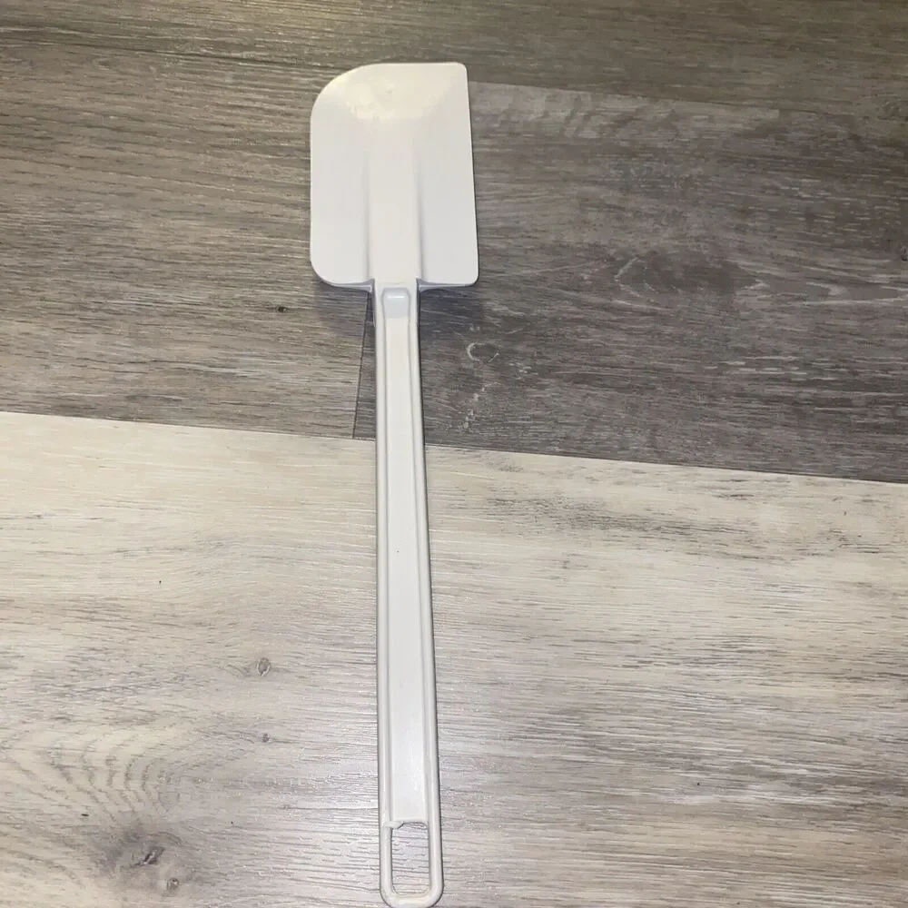 Rubbermaid Commercial 1931 Spatula  Spoon Scraper Cold Baking Icing 9.5”